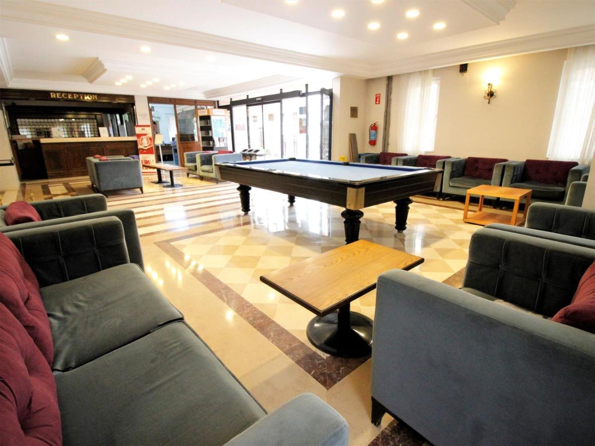 Montania Town Hotel 무단야 외부 사진