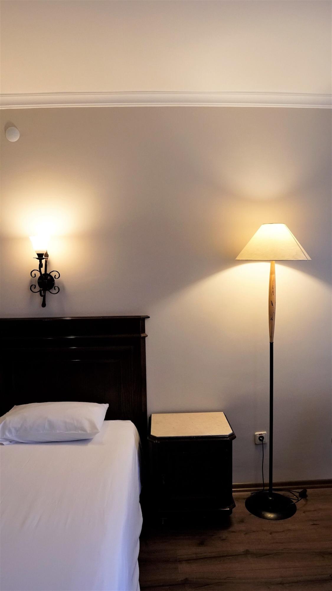 Montania Town Hotel 무단야 외부 사진