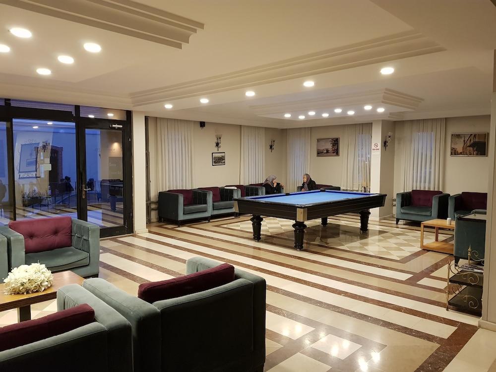 Montania Town Hotel 무단야 외부 사진