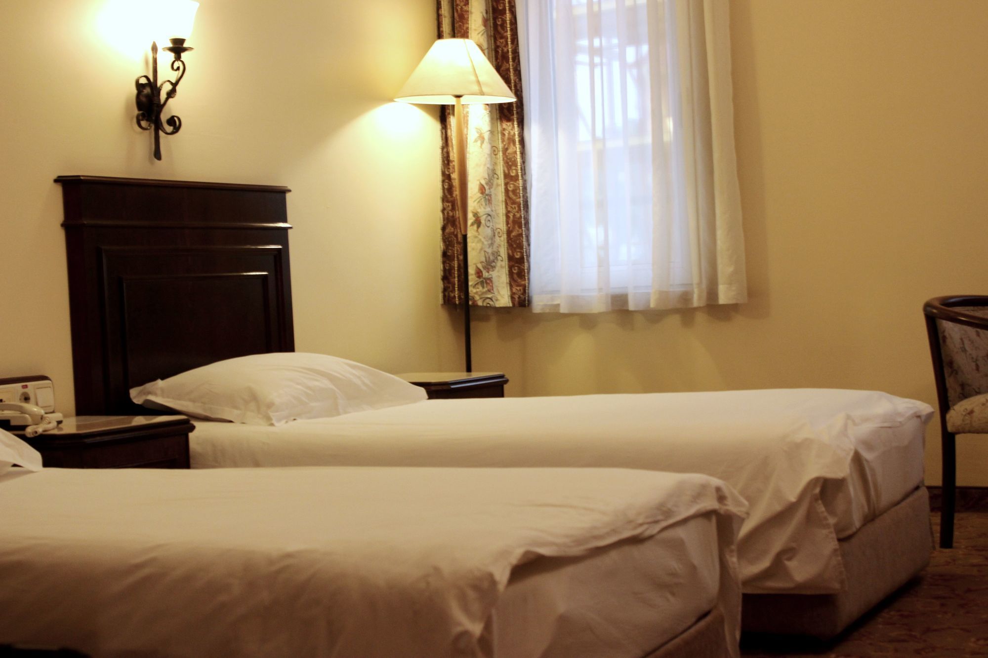Montania Town Hotel 무단야 외부 사진
