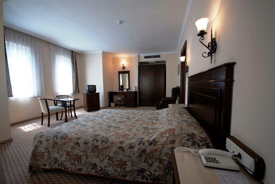 Montania Town Hotel 무단야 외부 사진